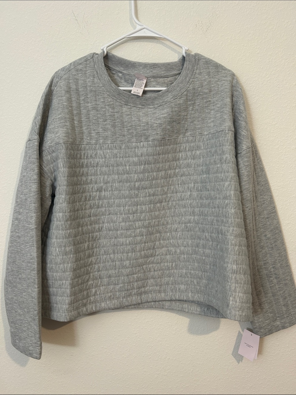 Auden Women's Heather Gray Quilted-Front Crewneck Sweatshirt - Picture 3 of 3